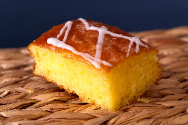 Lemon Drizzle Traybake