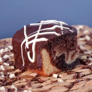 Vanilla & Chocloate Marble Tray bake