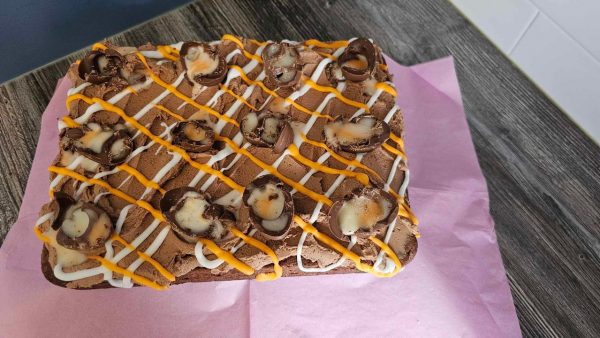 Creme Egg Traybake - Image 2